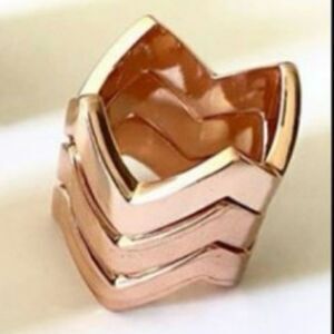NWOT New Lisa Freede Stackable Chevron Rose Gold 3 Ring Bundle Sz 6